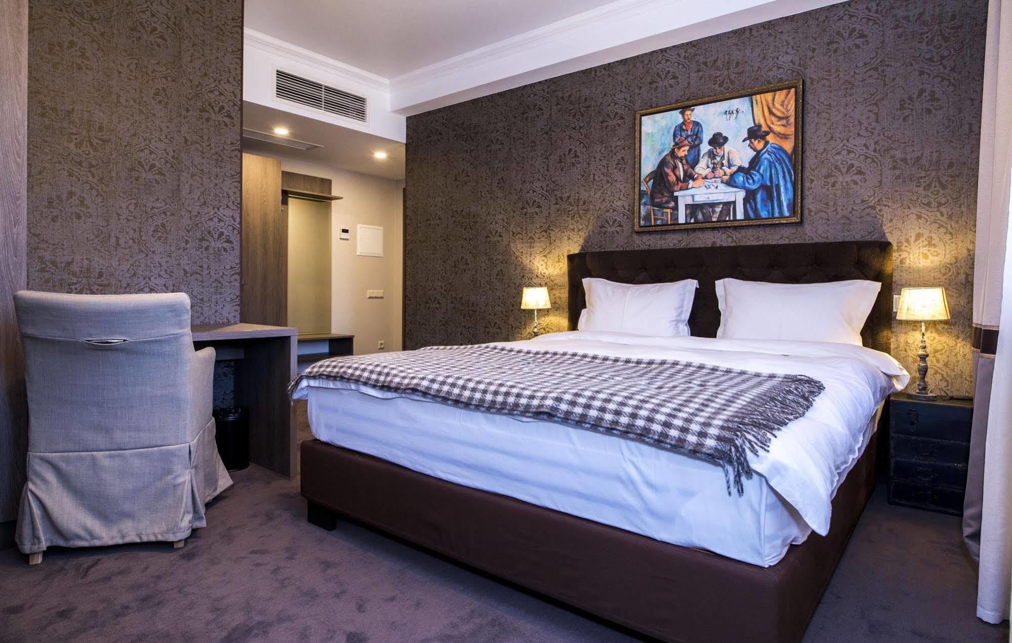 Zentrum Hotel Chişinău Extérieur photo