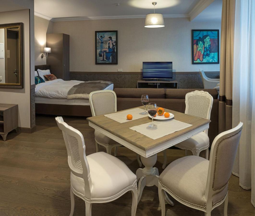 Zentrum Hotel Chişinău Extérieur photo