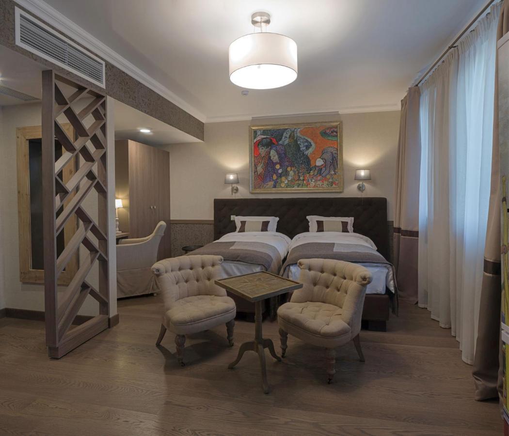 Zentrum Hotel Chişinău Extérieur photo